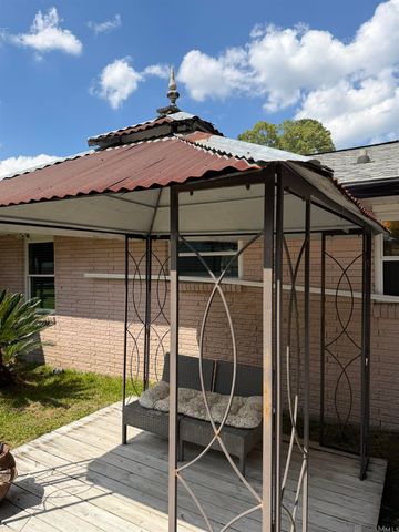 322 Oak St, Denham Springs, LA 70726