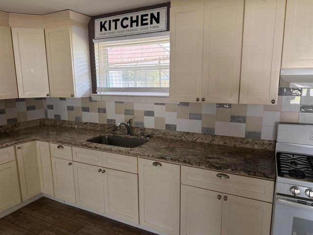 322 Oak St, Denham Springs, LA 70726