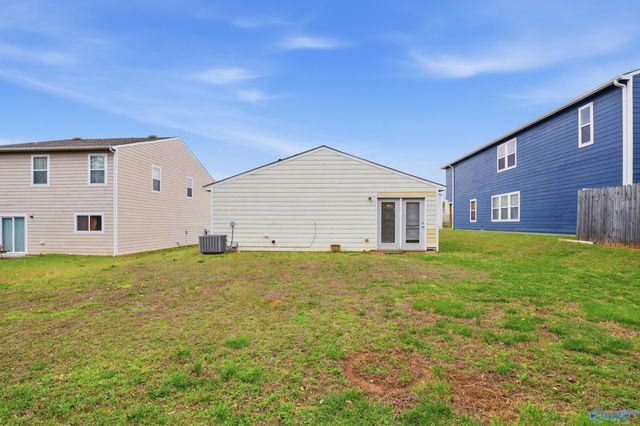 126 Whitestone Drive NE, Huntsville, AL 35810