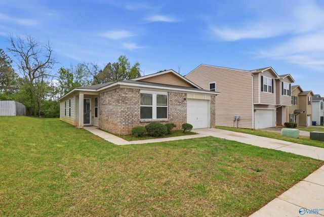 126 Whitestone Drive NE, Huntsville, AL 35810