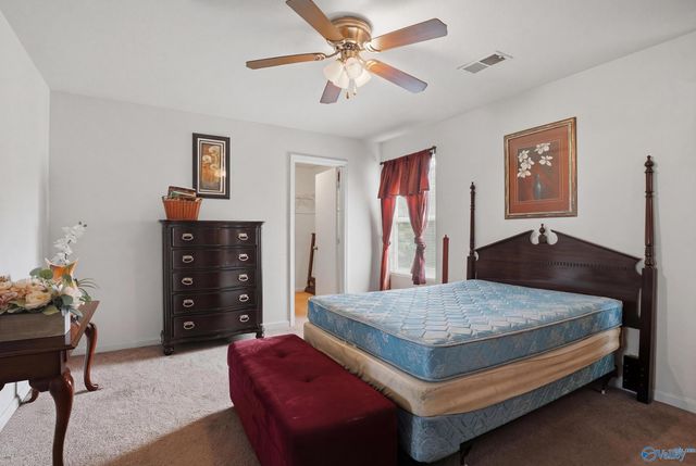 126 Whitestone Drive NE, Huntsville, AL 35810