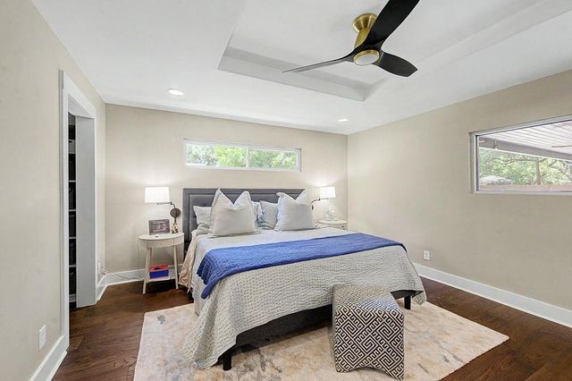 8612 Mesa DR, Austin, TX 78759