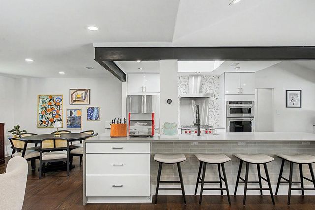 8612 Mesa DR, Austin, TX 78759