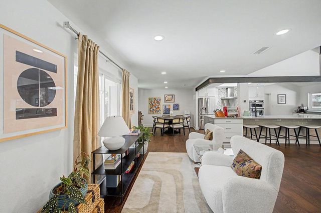 8612 Mesa DR, Austin, TX 78759