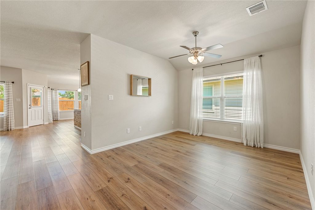 1953 Cartwright Street, Bryan, TX 77807 — photo 4