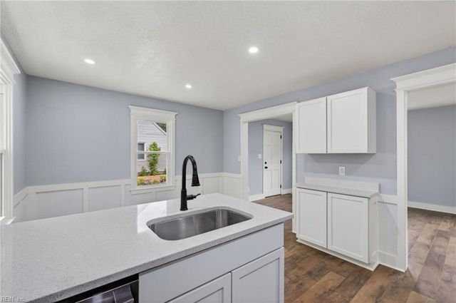 94 Kansas AVE, Portsmouth, VA 23701