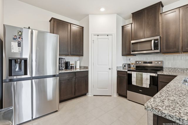 4742 Pico Pico, San Antonio, TX 78222