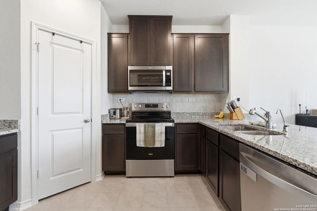 4742 Pico Pico, San Antonio, TX 78222