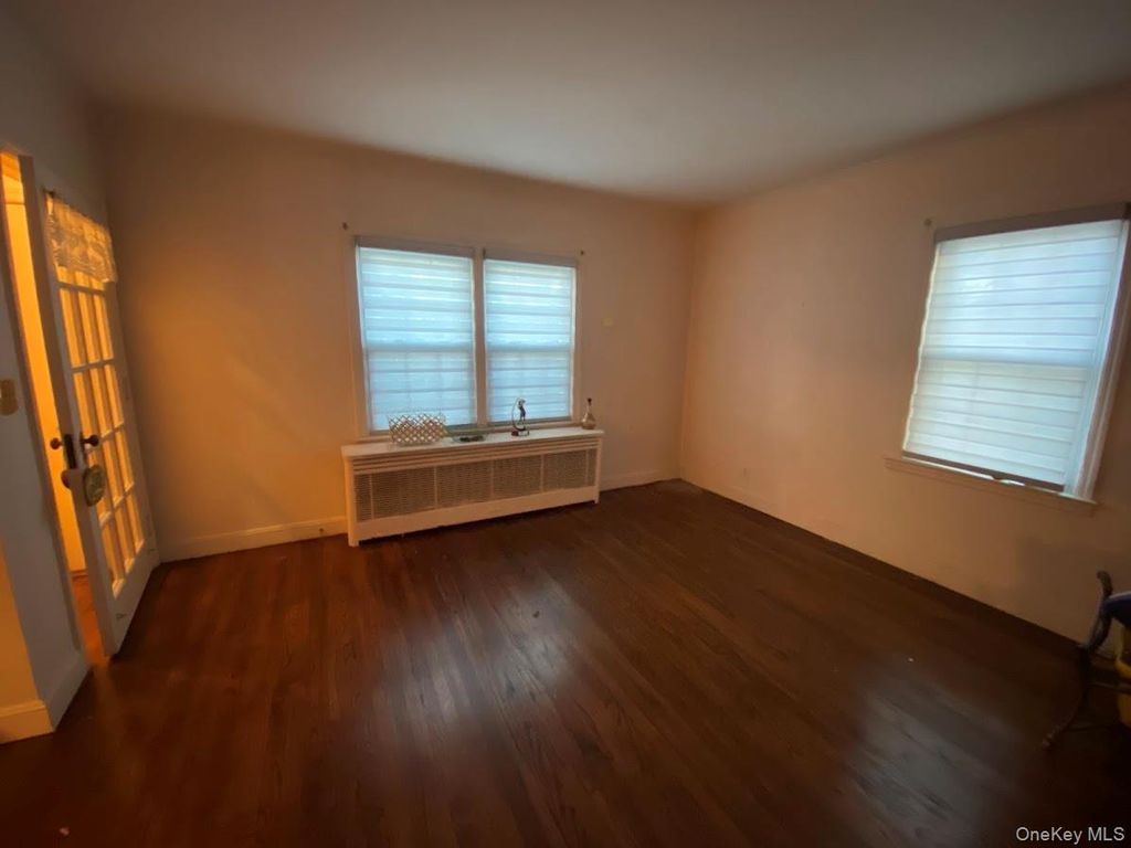 10 Purdy, Rockville Centre, NY 11570 — photo 4