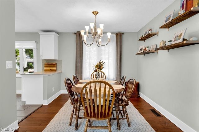 11586 Pleasant Ridge Place, Strongsville, OH 44136