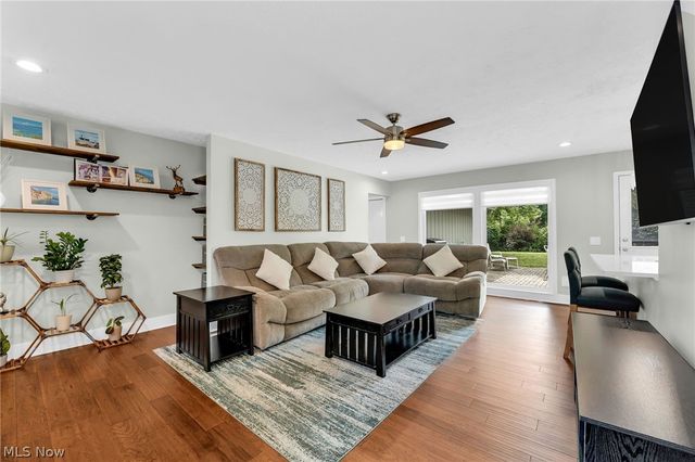 11586 Pleasant Ridge Place, Strongsville, OH 44136