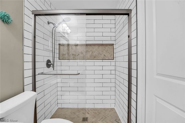 11586 Pleasant Ridge Place, Strongsville, OH 44136