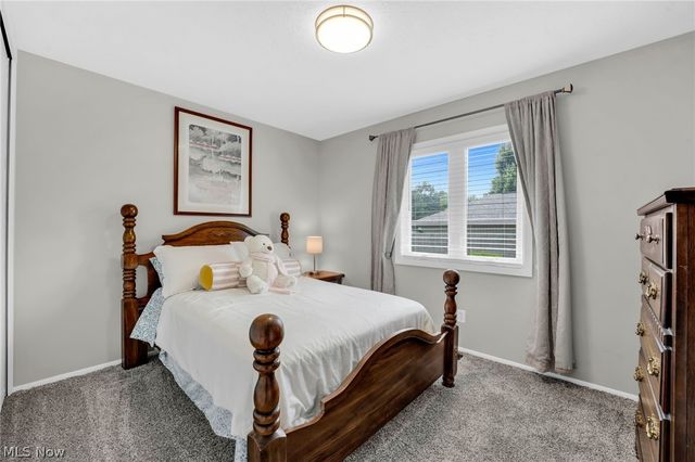 11586 Pleasant Ridge Place, Strongsville, OH 44136