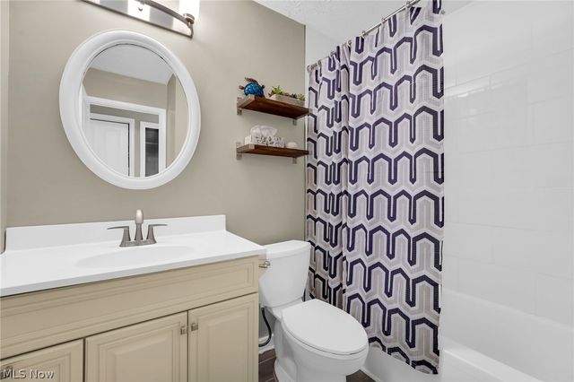 11586 Pleasant Ridge Place, Strongsville, OH 44136