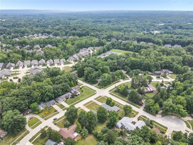 11586 Pleasant Ridge Place, Strongsville, OH 44136