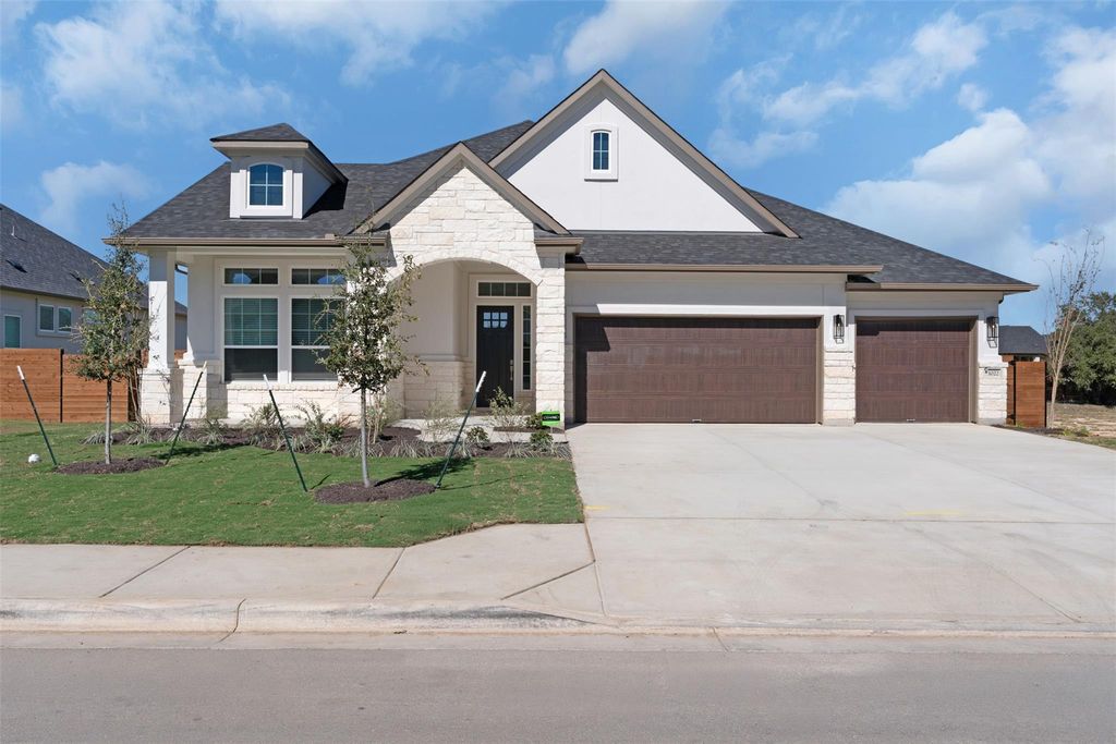 1022 Painted Horse DR, Georgetown, TX 78633