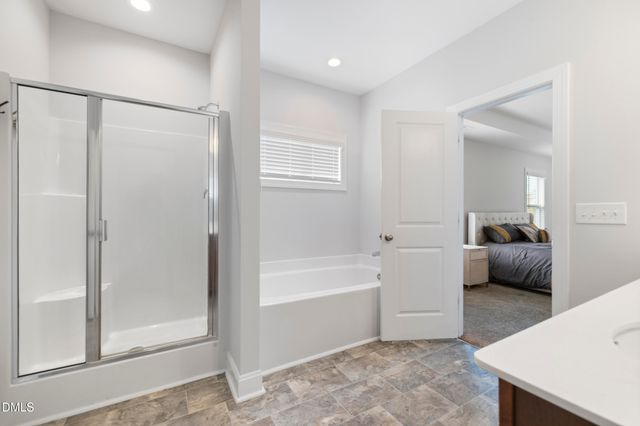 22 Pond Mountain Drive, Clayton, NC 27520
