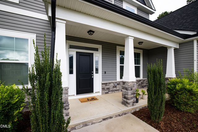 22 Pond Mountain Drive, Clayton, NC 27520
