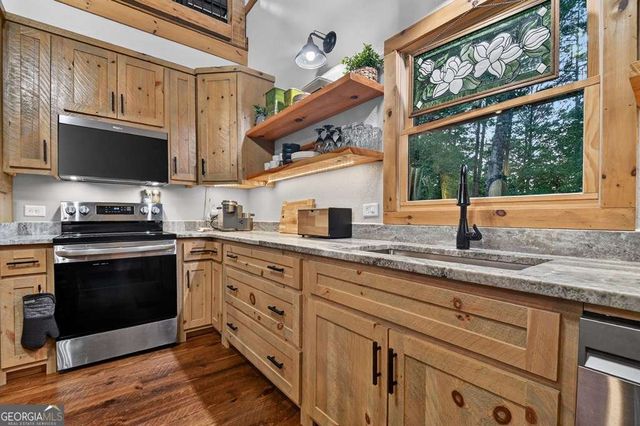 270 Wild Oaks Way, Ellijay, GA 30540