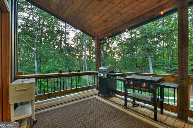 270 Wild Oaks Way, Ellijay, GA 30540