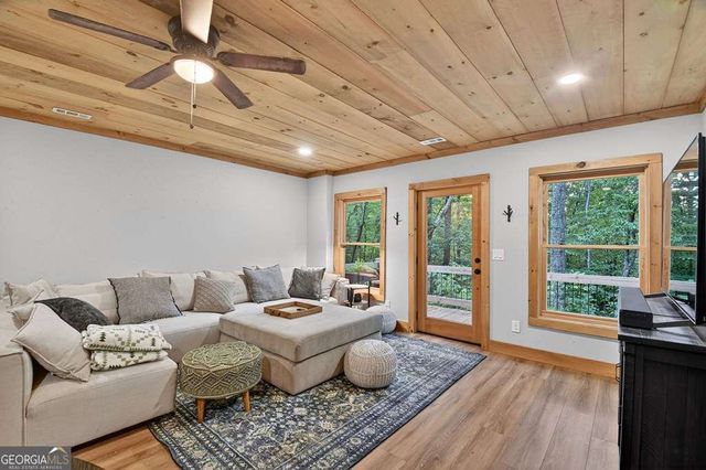 270 Wild Oaks Way, Ellijay, GA 30540