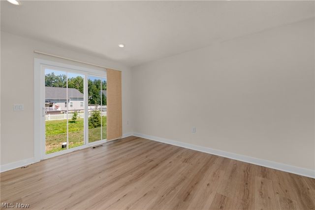 129 Eagle Circle, Amherst, OH 44001