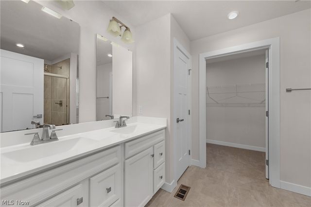 129 Eagle Circle, Amherst, OH 44001