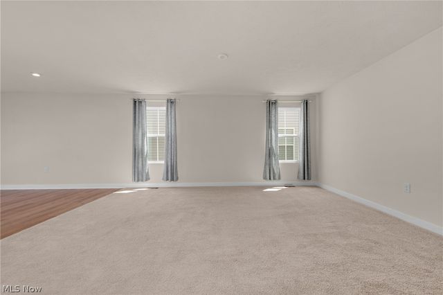 129 Eagle Circle, Amherst, OH 44001