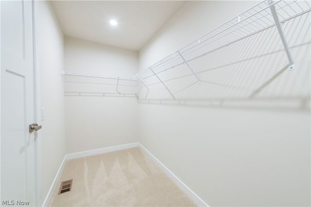 129 Eagle Circle, Amherst, OH 44001