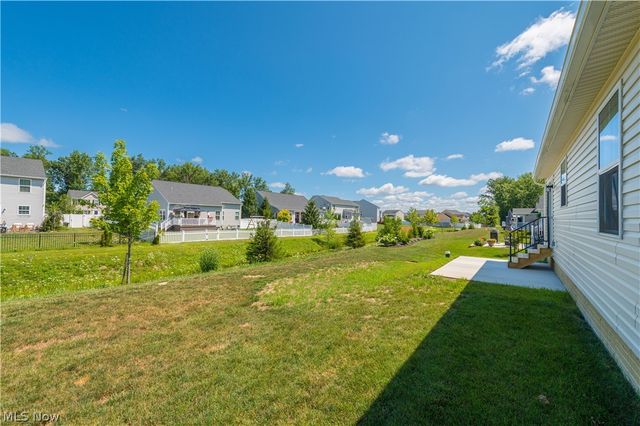 129 Eagle Circle, Amherst, OH 44001