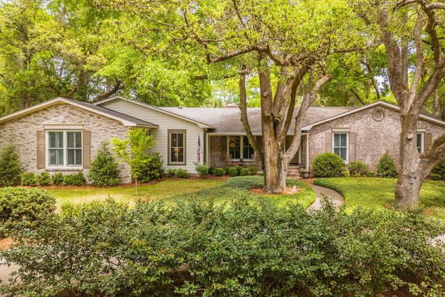 288 Molasses Lane, Mount Pleasant, SC 29464