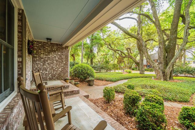 288 Molasses Lane, Mount Pleasant, SC 29464