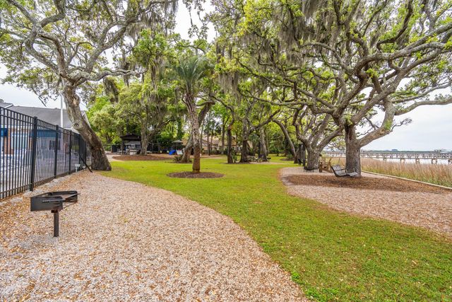 288 Molasses Lane, Mount Pleasant, SC 29464