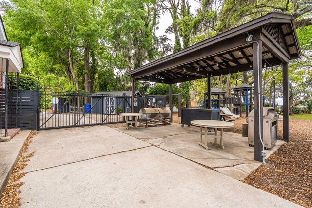 288 Molasses Lane, Mount Pleasant, SC 29464