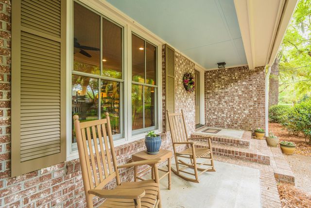288 Molasses Lane, Mount Pleasant, SC 29464