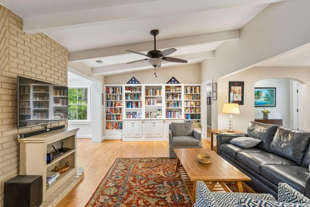 288 Molasses Lane, Mount Pleasant, SC 29464