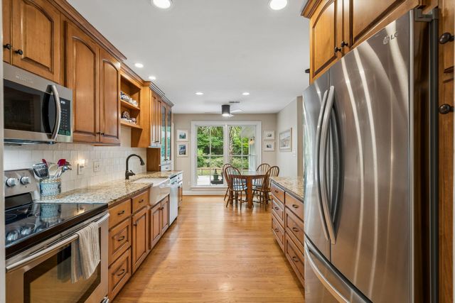 288 Molasses Lane, Mount Pleasant, SC 29464