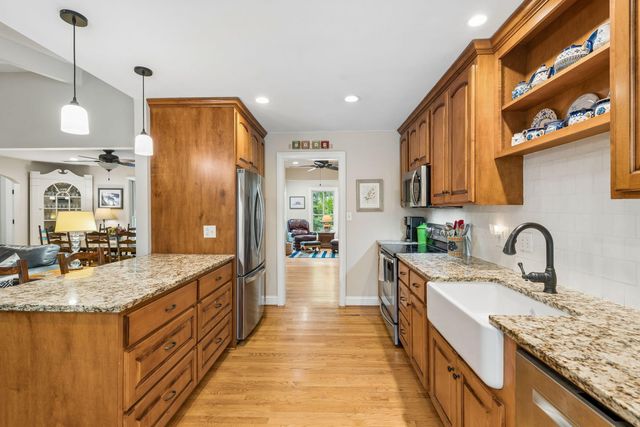 288 Molasses Lane, Mount Pleasant, SC 29464
