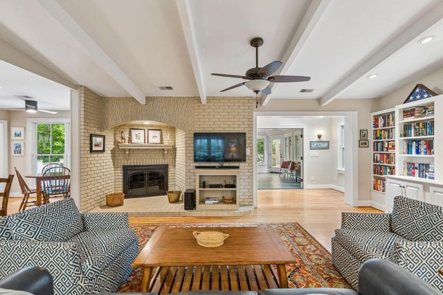288 Molasses Lane, Mount Pleasant, SC 29464