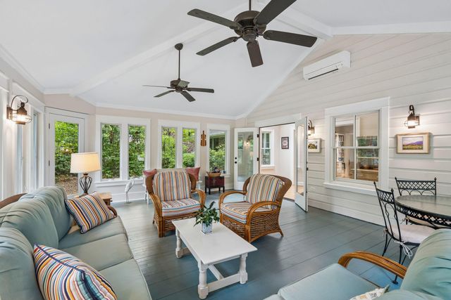 288 Molasses Lane, Mount Pleasant, SC 29464