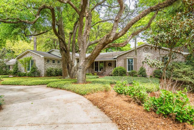288 Molasses Lane, Mount Pleasant, SC 29464