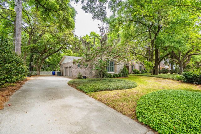 288 Molasses Lane, Mount Pleasant, SC 29464
