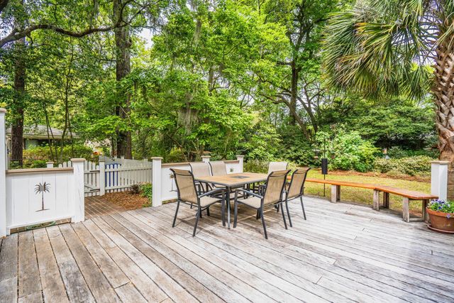 288 Molasses Lane, Mount Pleasant, SC 29464