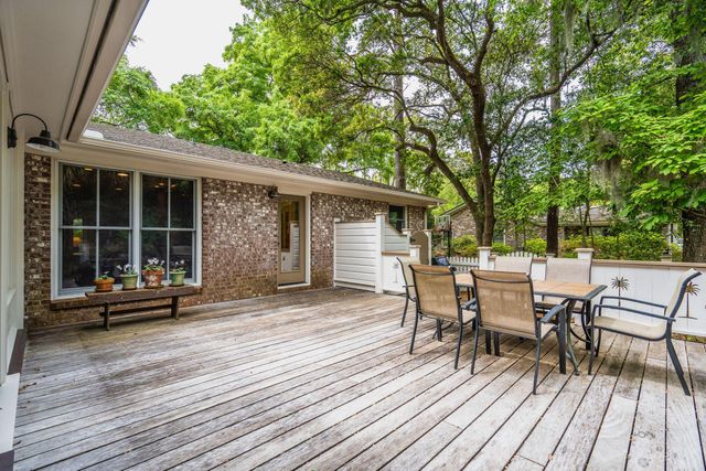 288 Molasses Lane, Mount Pleasant, SC 29464