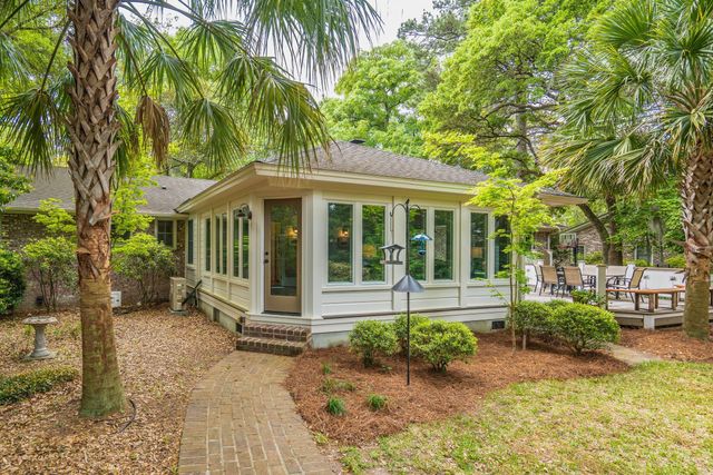 288 Molasses Lane, Mount Pleasant, SC 29464