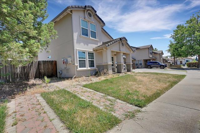 1716 River Run Dr, Marysville, CA 95901