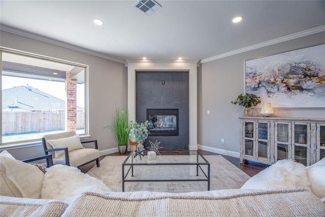 13917 Agate Drive, Yukon, OK 73099