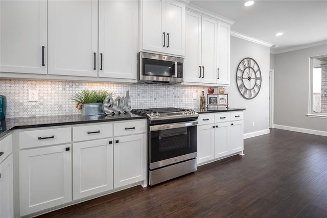 13917 Agate Drive, Yukon, OK 73099