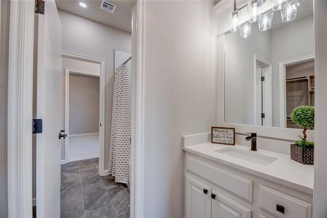 13917 Agate Drive, Yukon, OK 73099