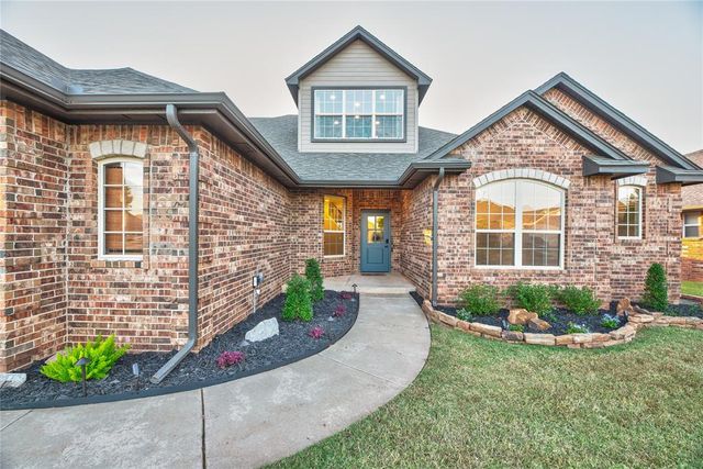 13917 Agate Drive, Yukon, OK 73099